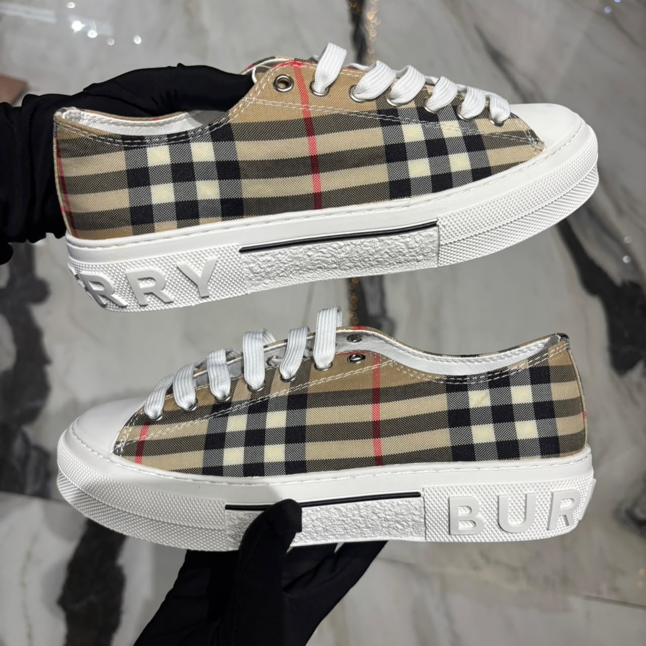 Tenis Burberry