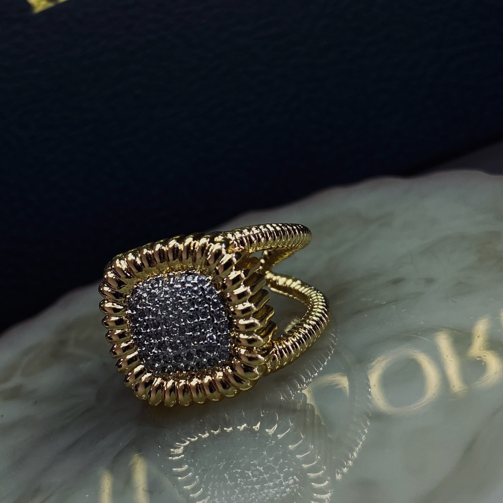 Chic Square Ring