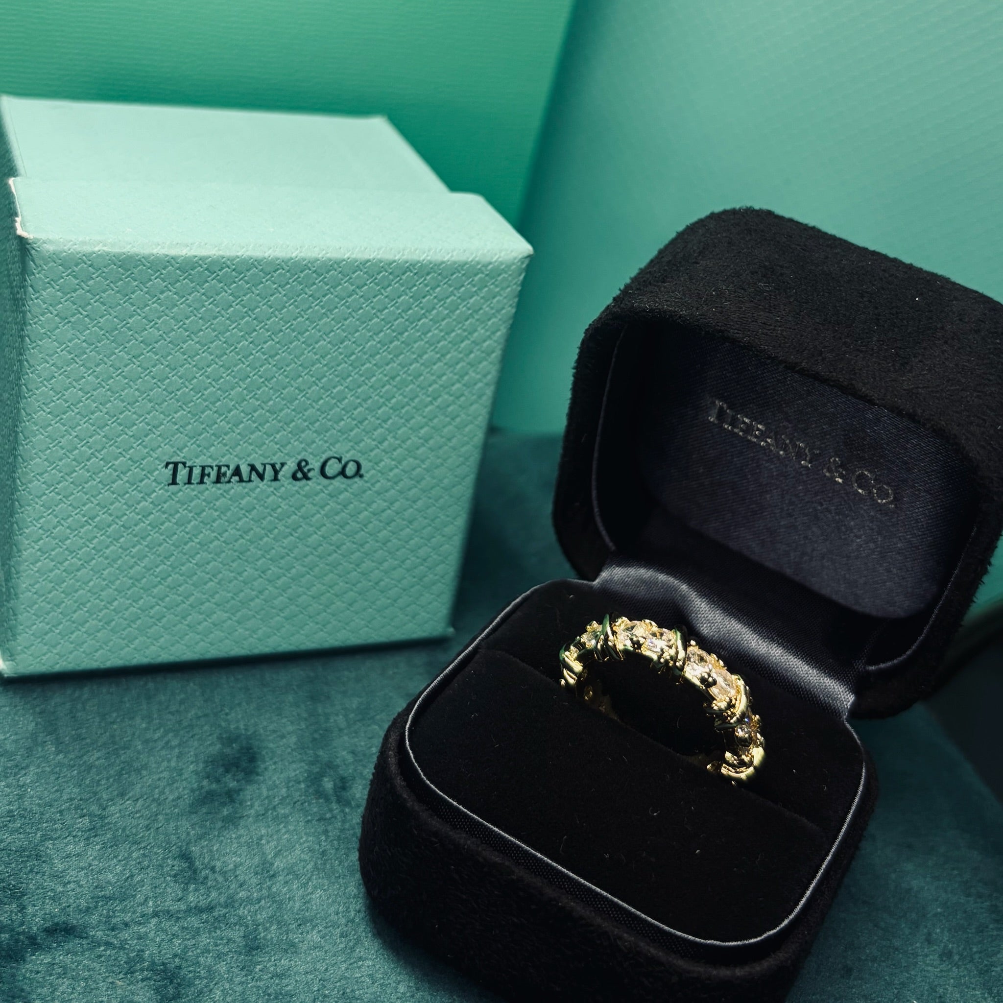 Anillo T