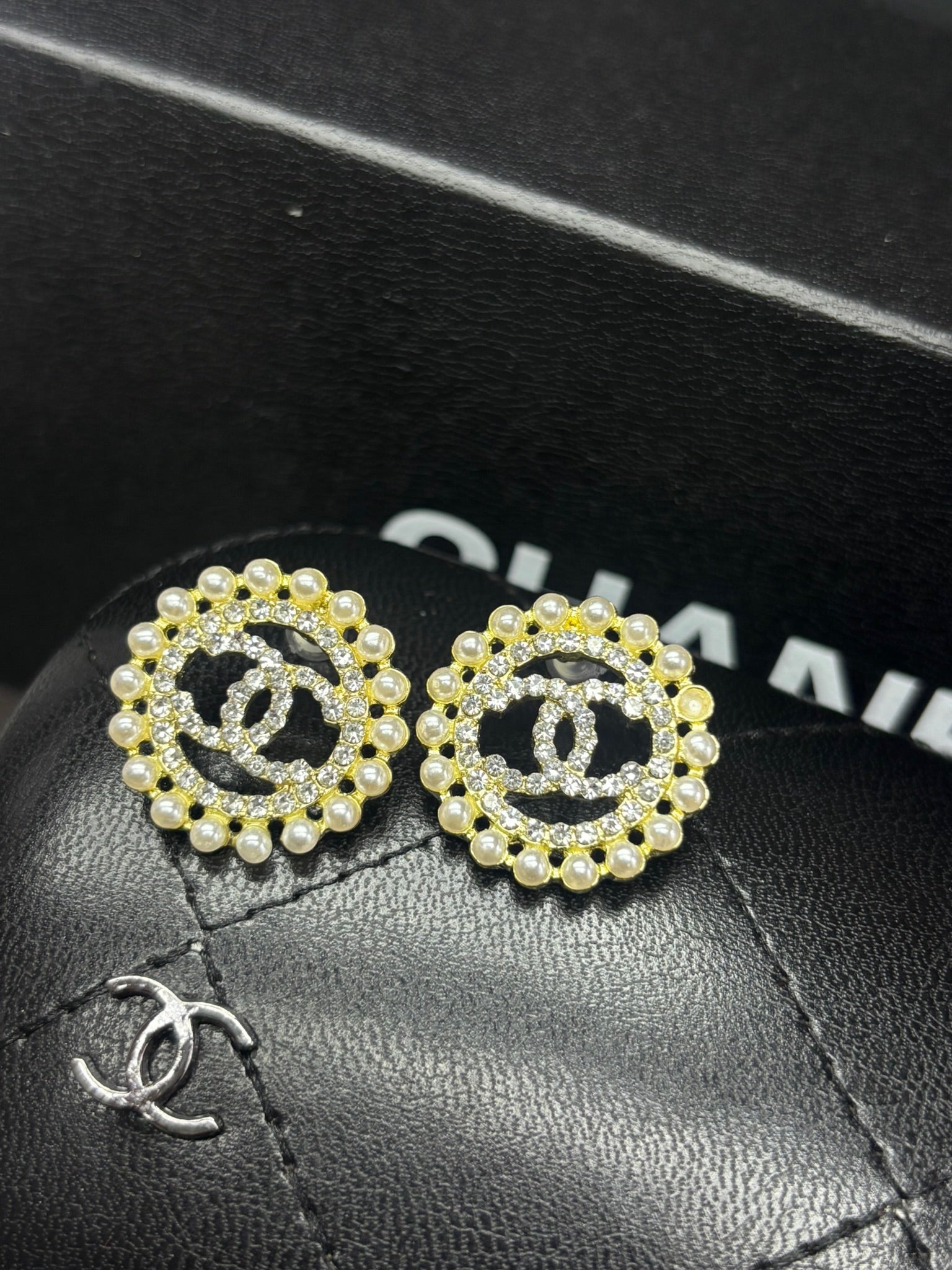 Aretes C