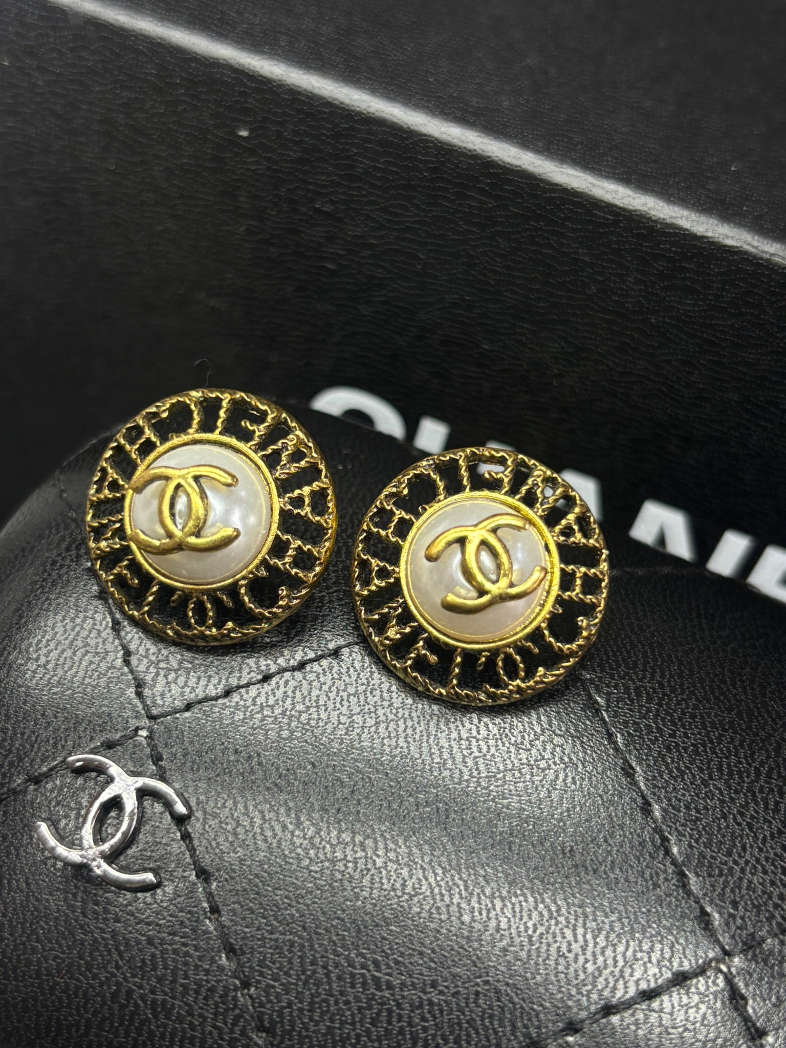 Aretes C