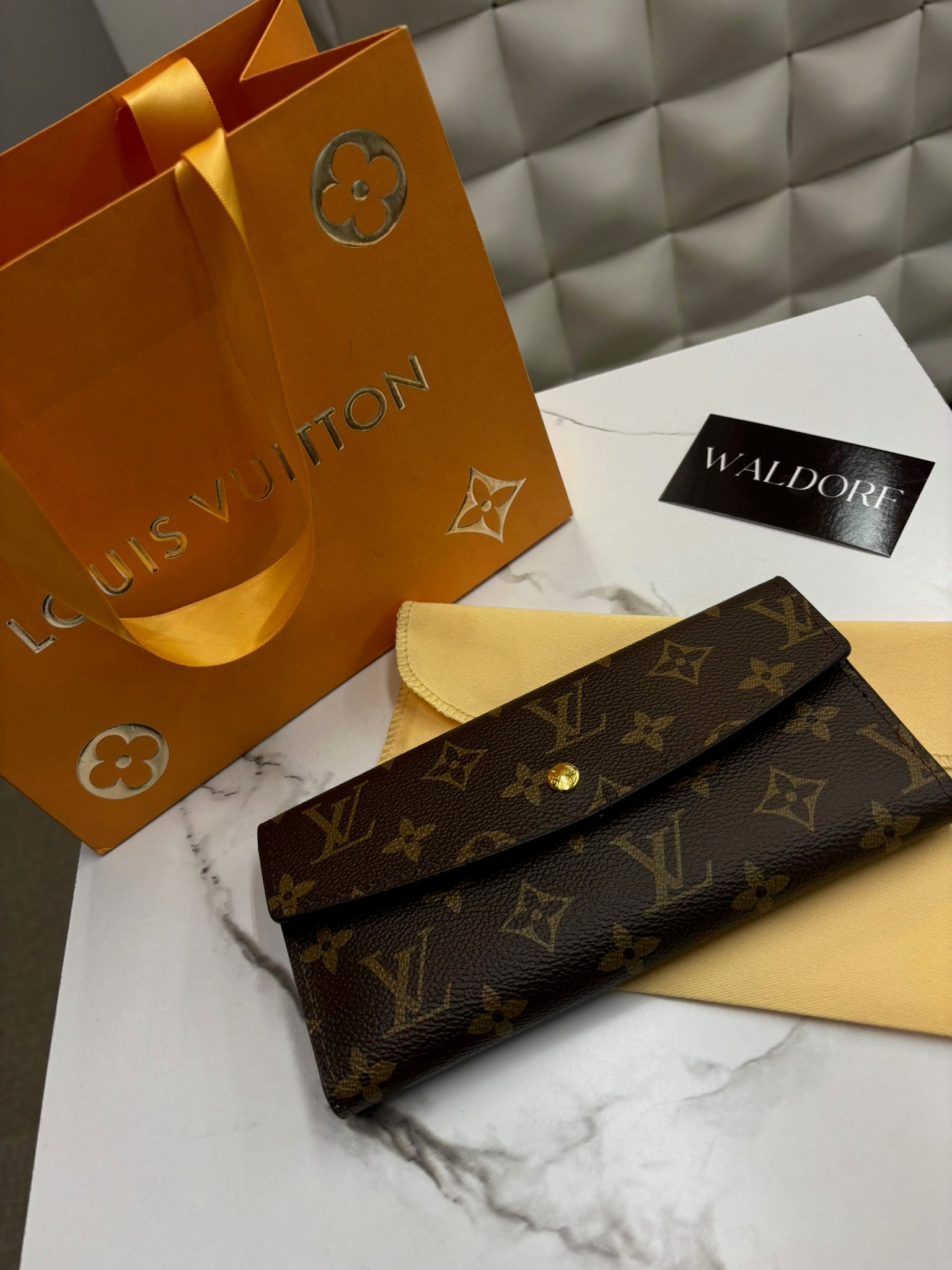 CARTERA LV BROWN