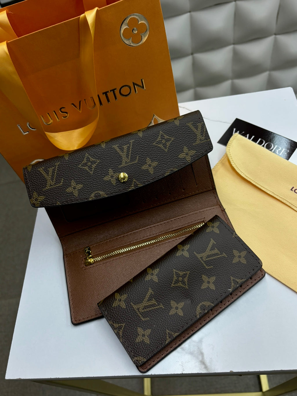 CARTERA LV BROWN