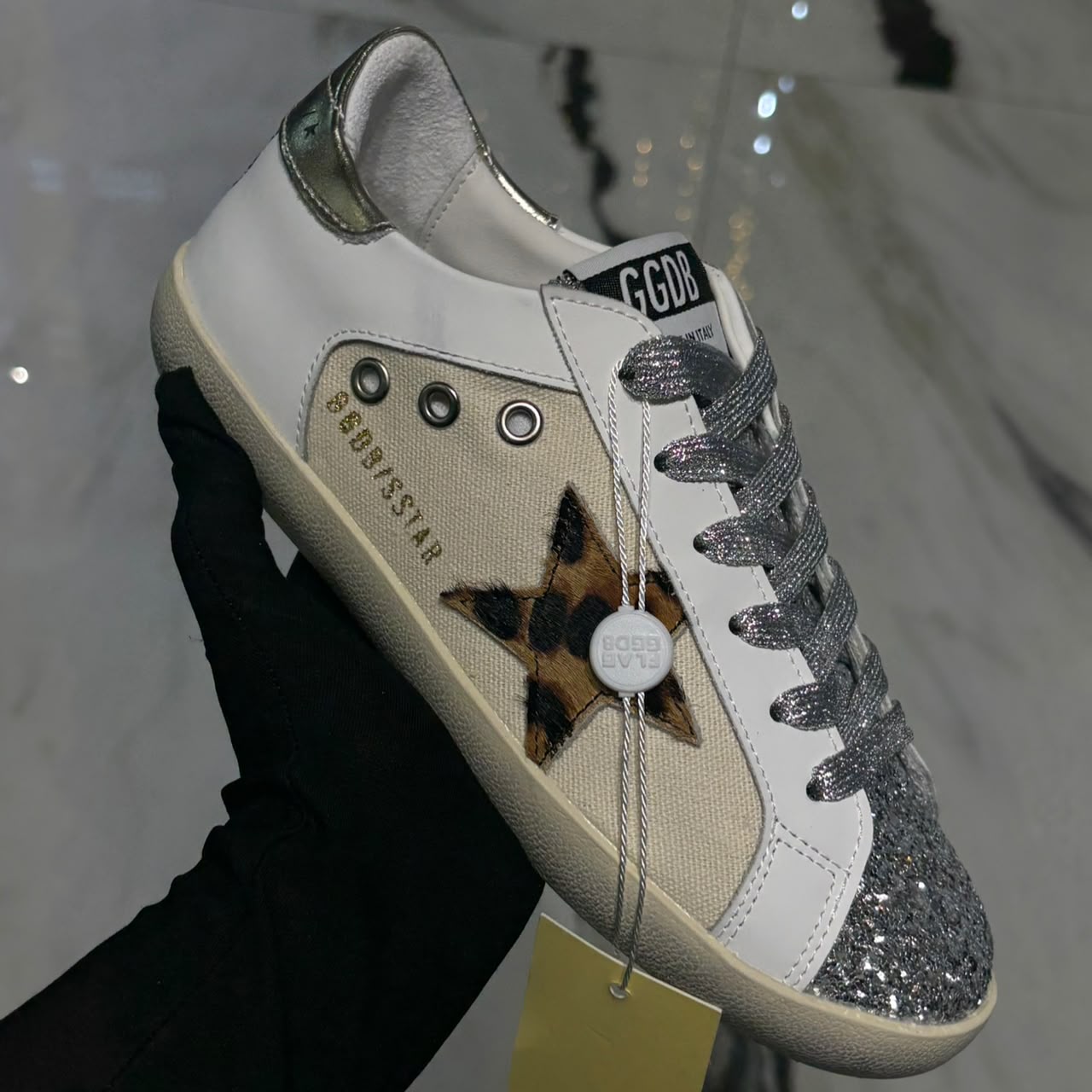 Tenis Golden G