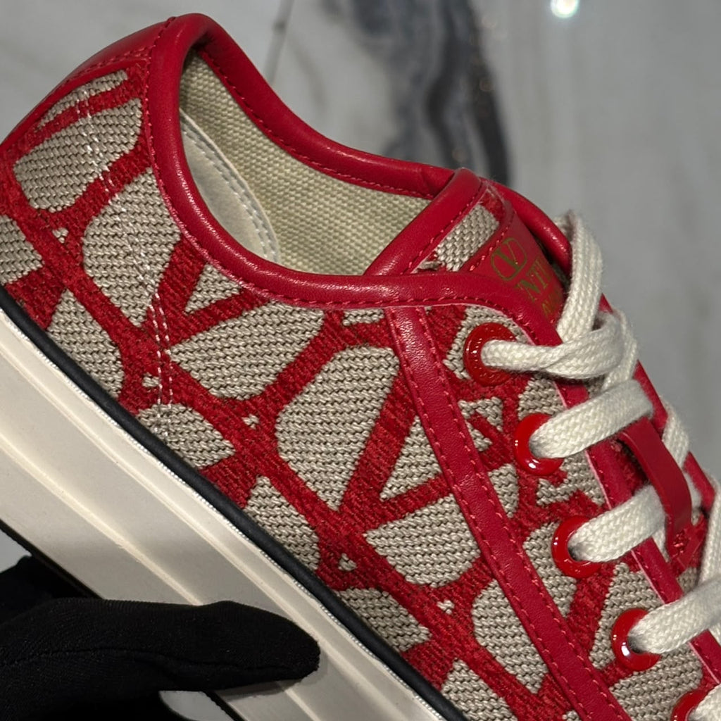 Tenis Valentino