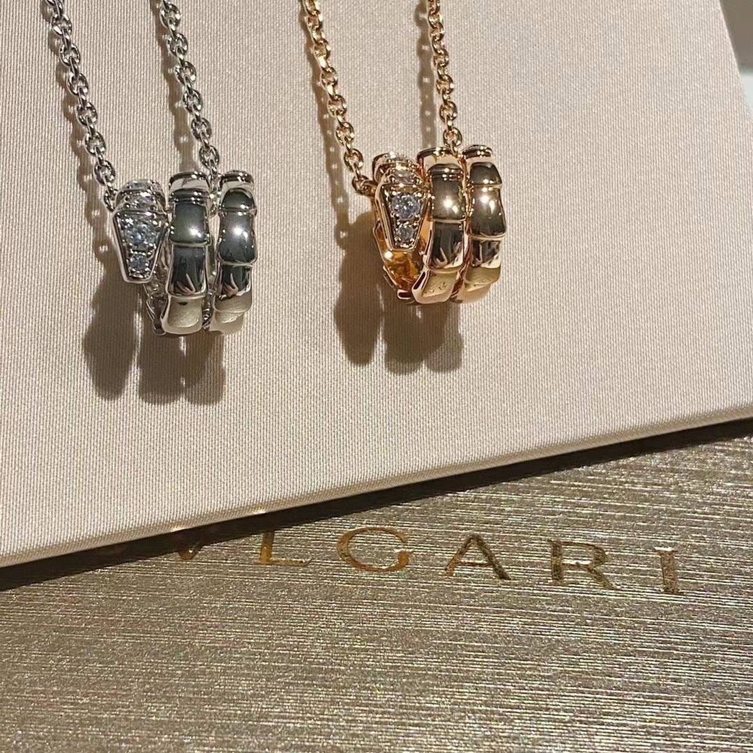 Collar Bvlgari Serpenti